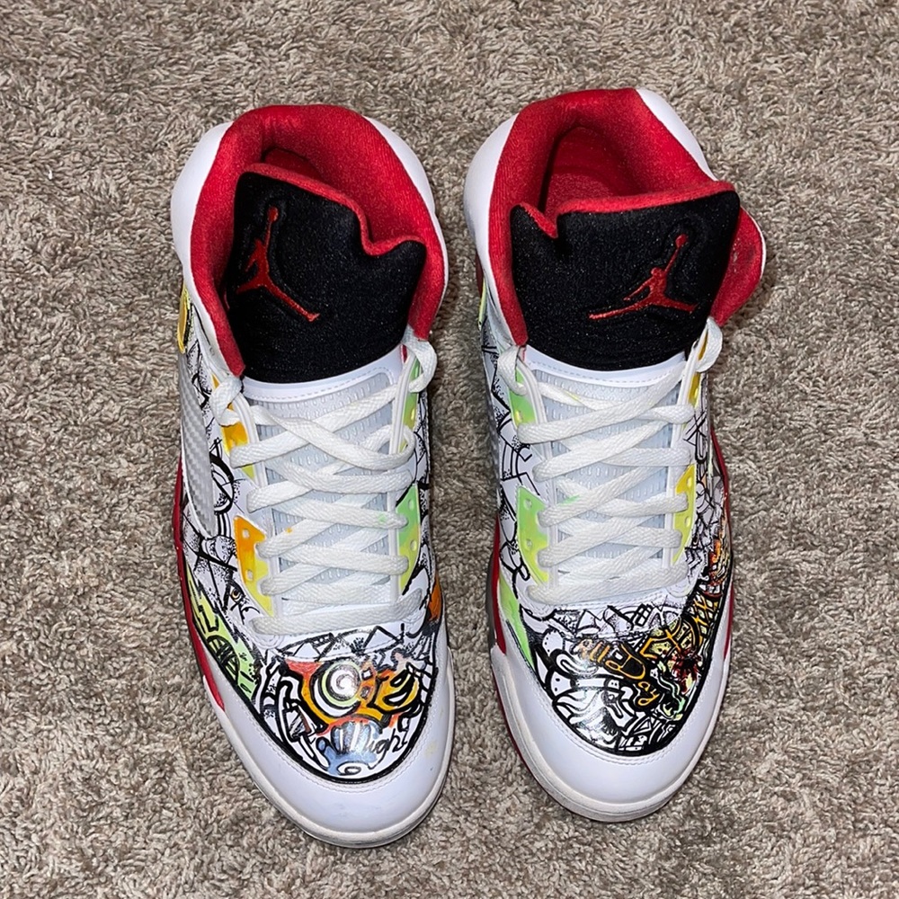Nike Air Jordan 5 Retro | Fire Red - Picture 8 of 11